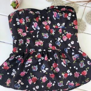 💕 American Eagle Outfitters Strapless Floral Top!